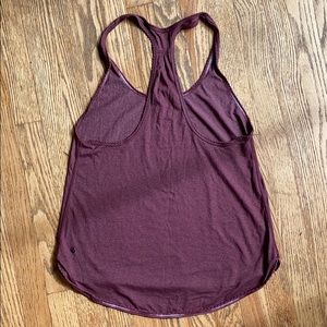 Lululemon tank